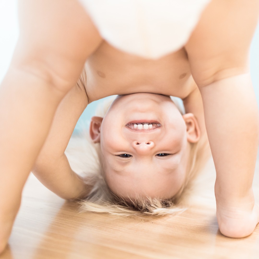 Babák szűrése a megmaradt csecsemőkori reflexekre
